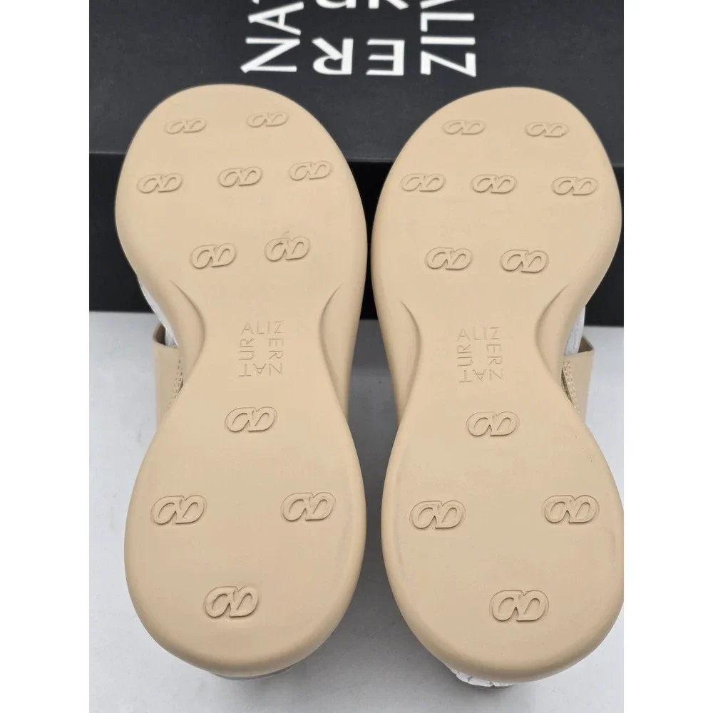 NEW Naturalizer Lillian Tan Women's Sandals‎ sz 7.5 M